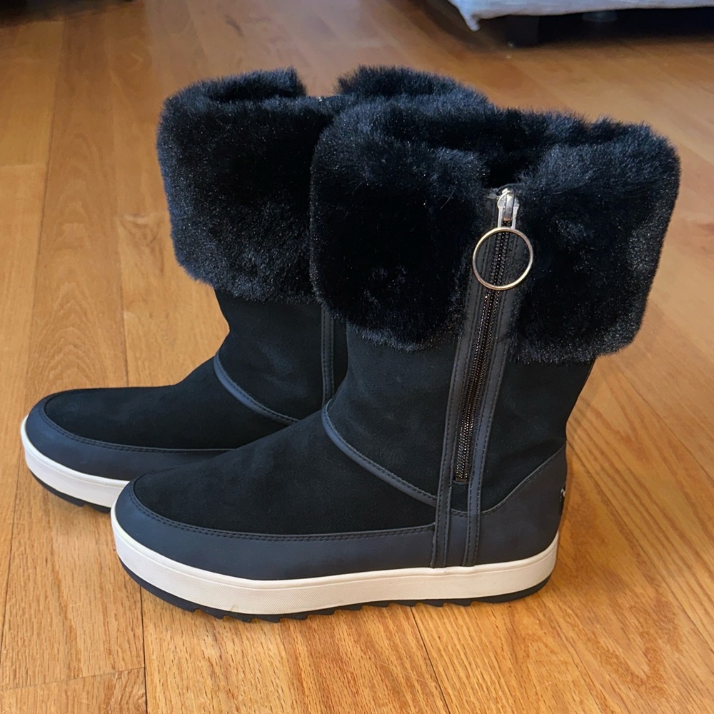 Koolaburra by UGG Black Faux Fur Lined Warm Winter Boots